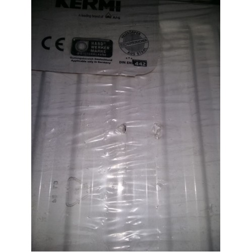 VÝPRODEJ Kermi Therm X2 Profil-Kompakt deskový radiátor 22 400 / 600 FK0220406, POŠKRÁBANÝ